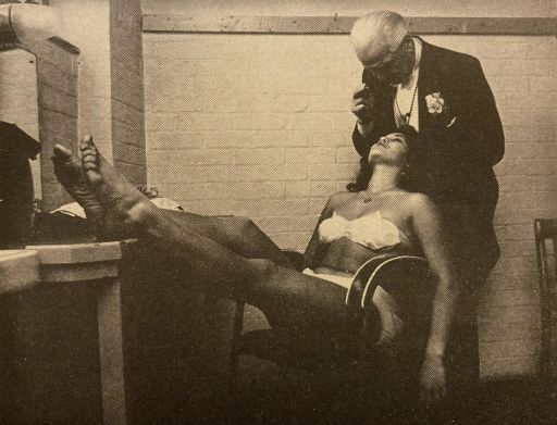 Vintage Hypnosis: Helpless Woman in a Deep Trance
